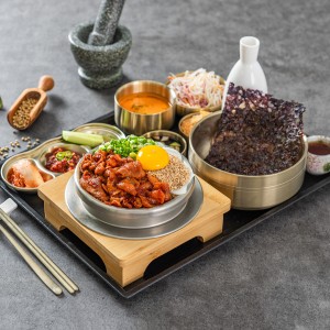 매콤불고기솥밥