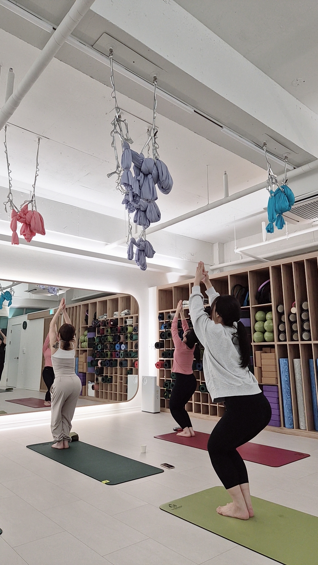 라온숨요가&플라잉 대표 이미지