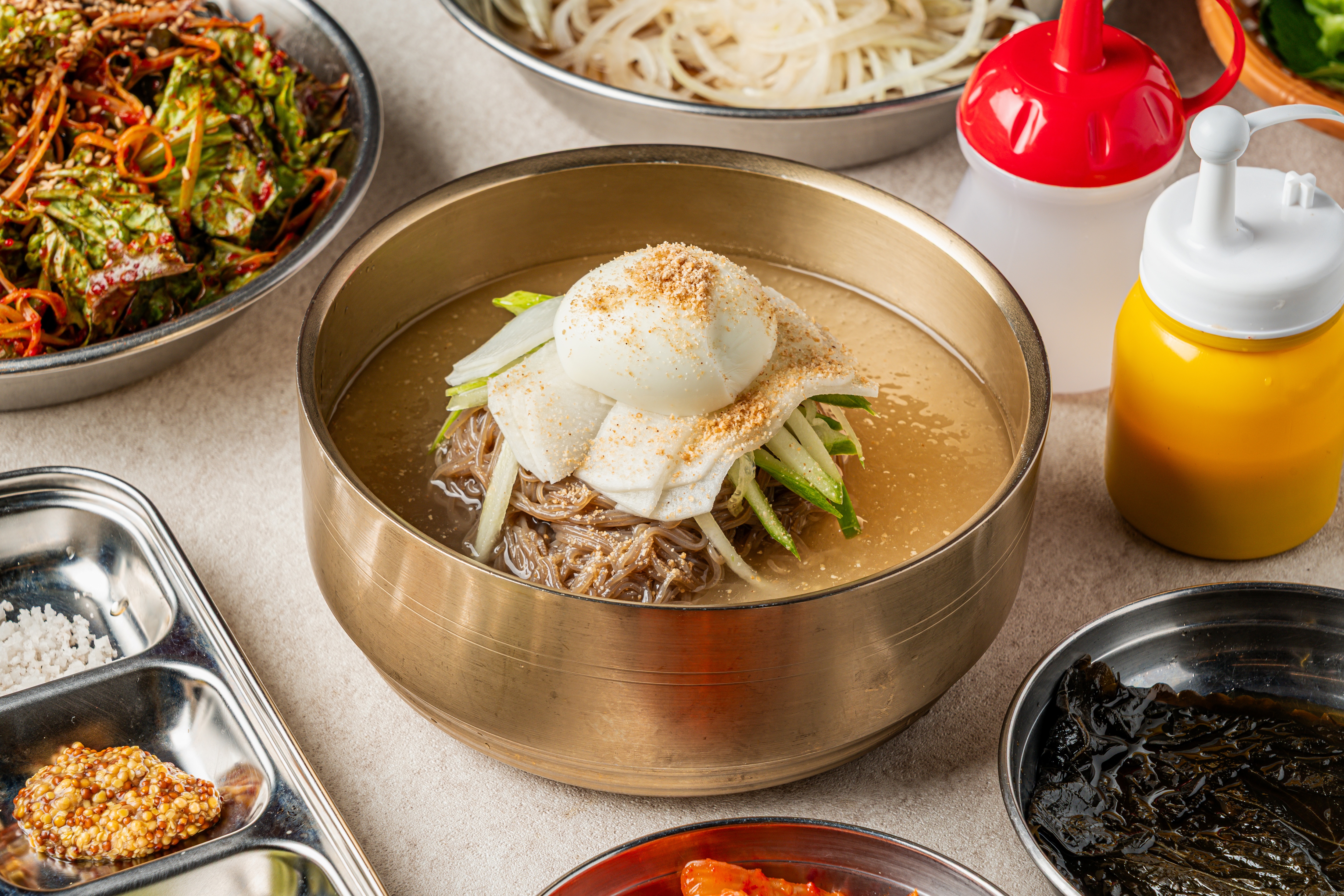 물냉면