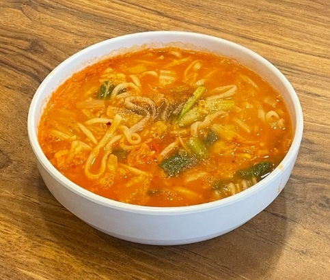 아뜨칼국수