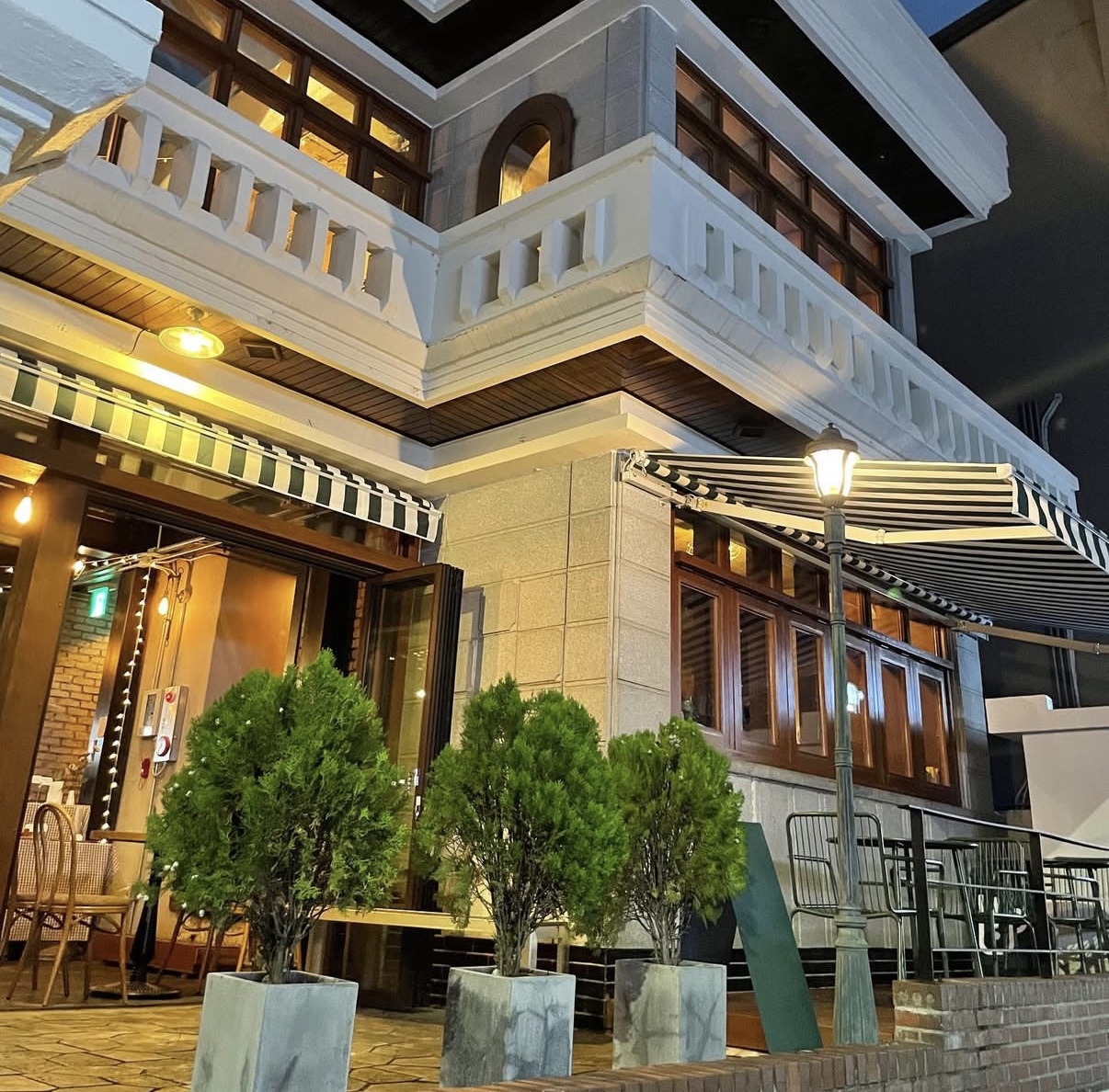 다이브 인 커피