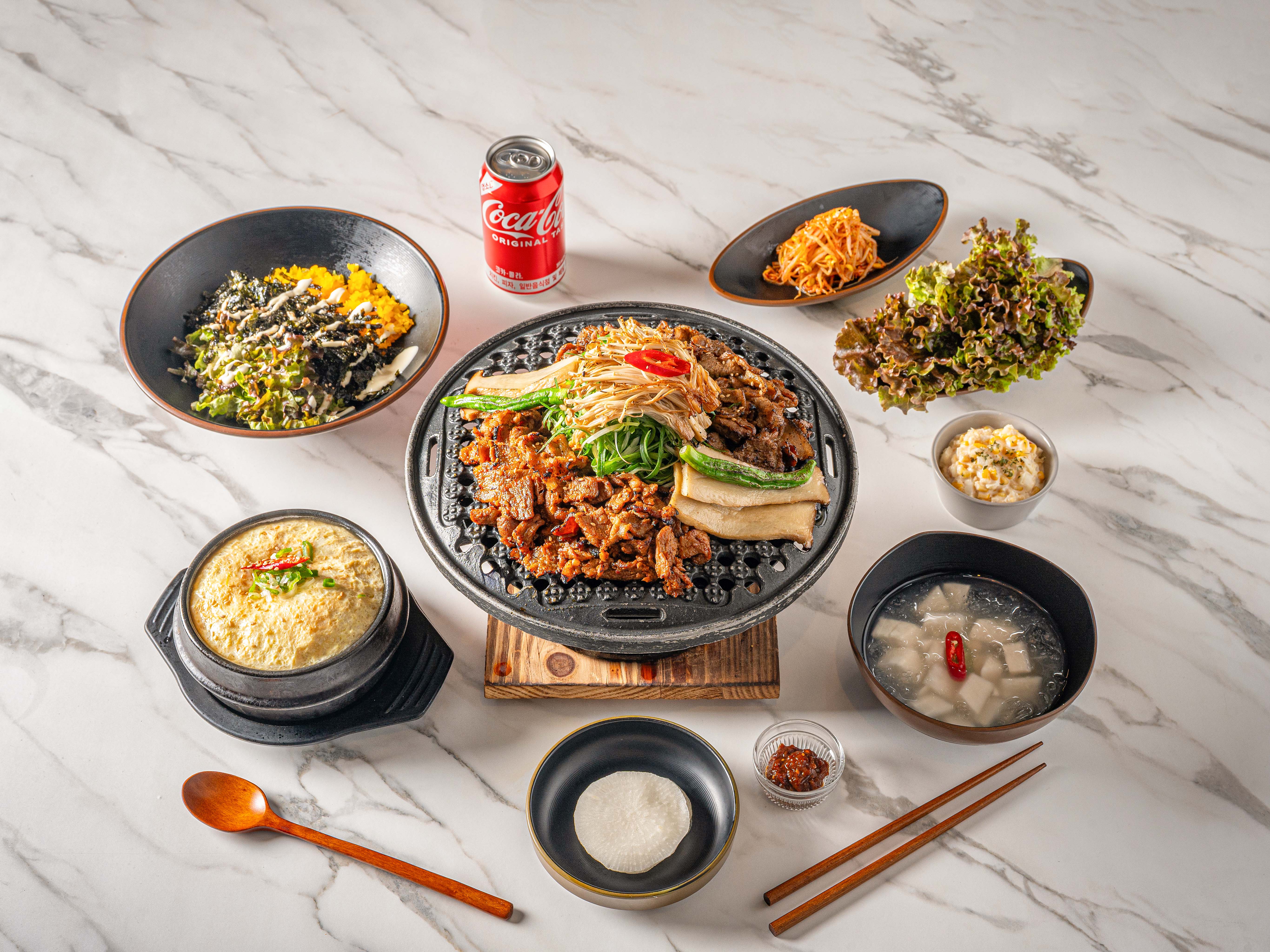 효자블룸 숯불석쇠불고기와 덮밥