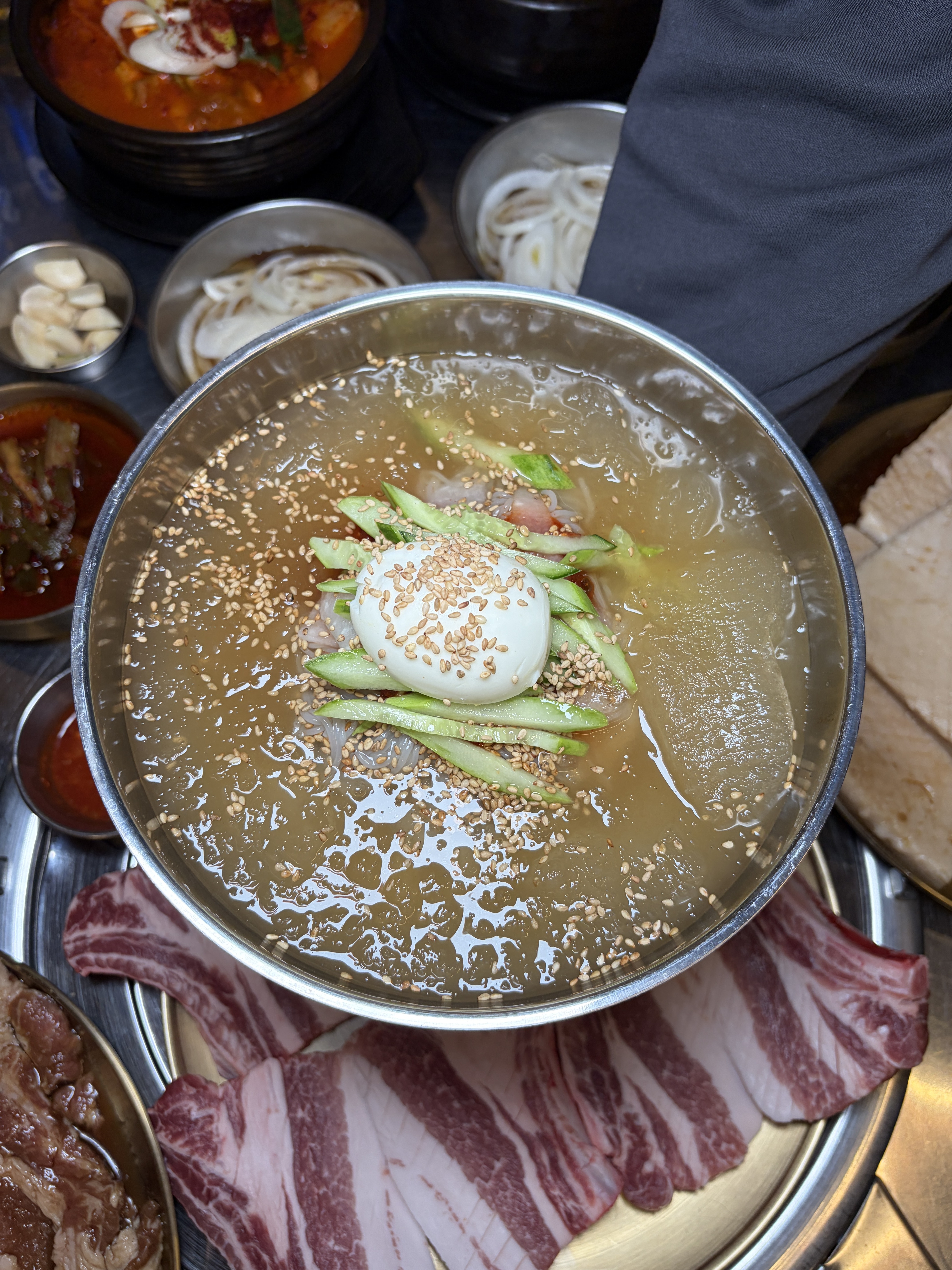 물냉면