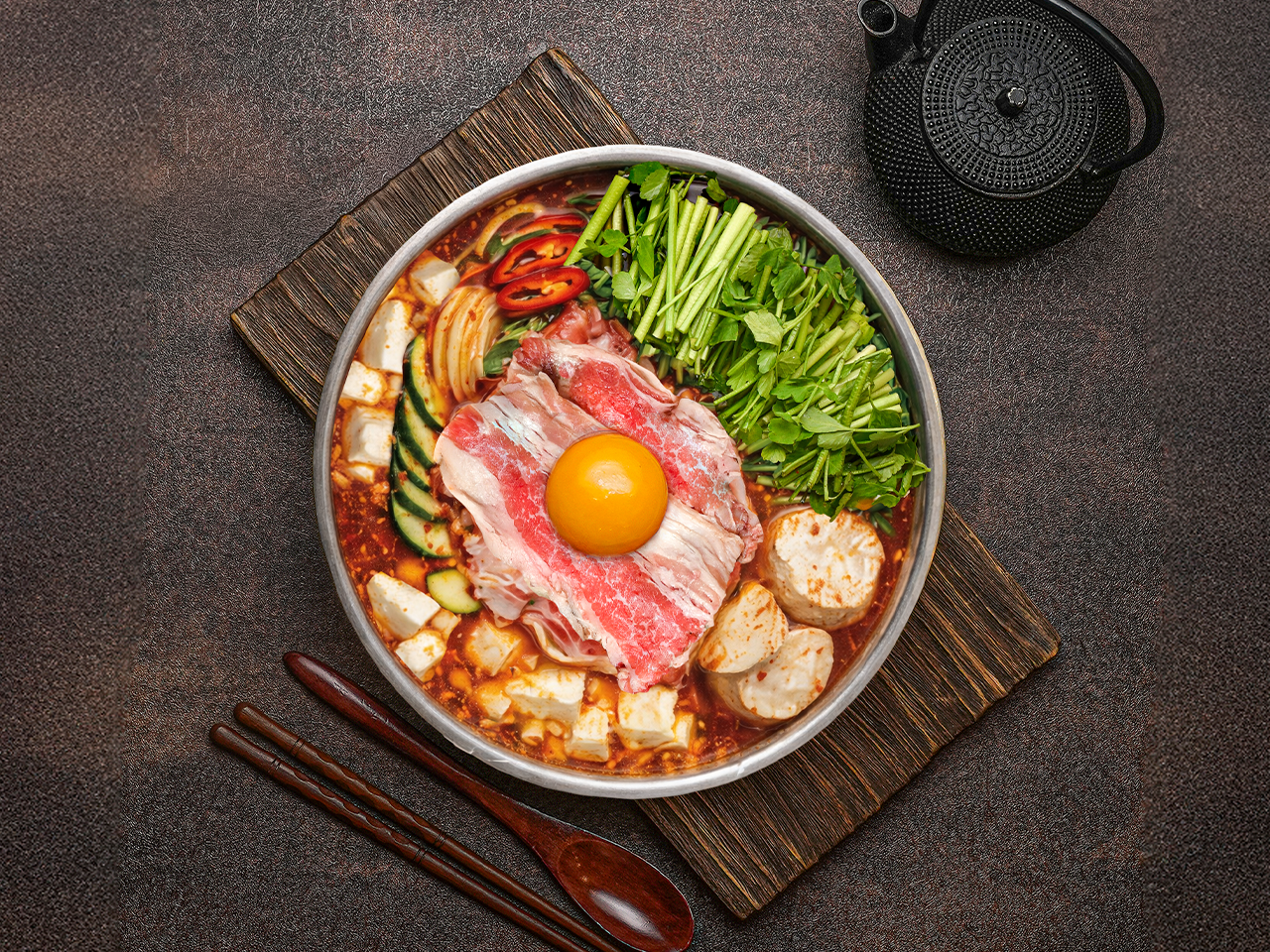 부드럽게 얼큰한 [소고기 순두부전골]