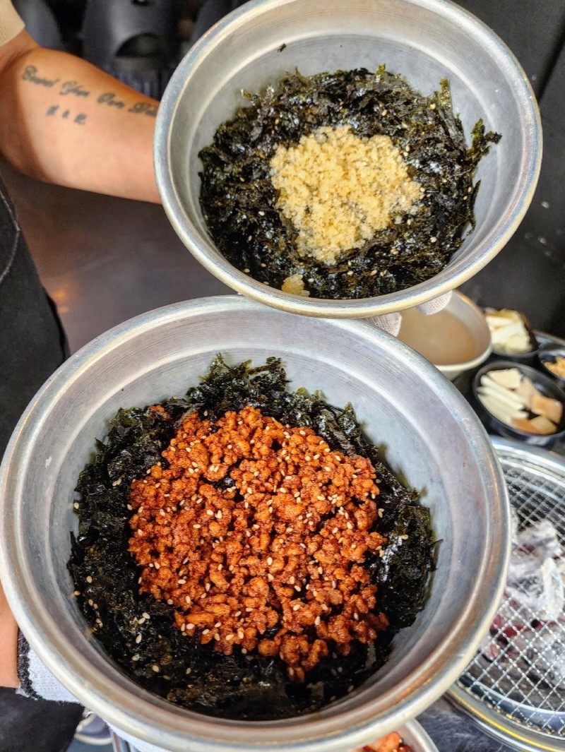 날치알 주먹밥