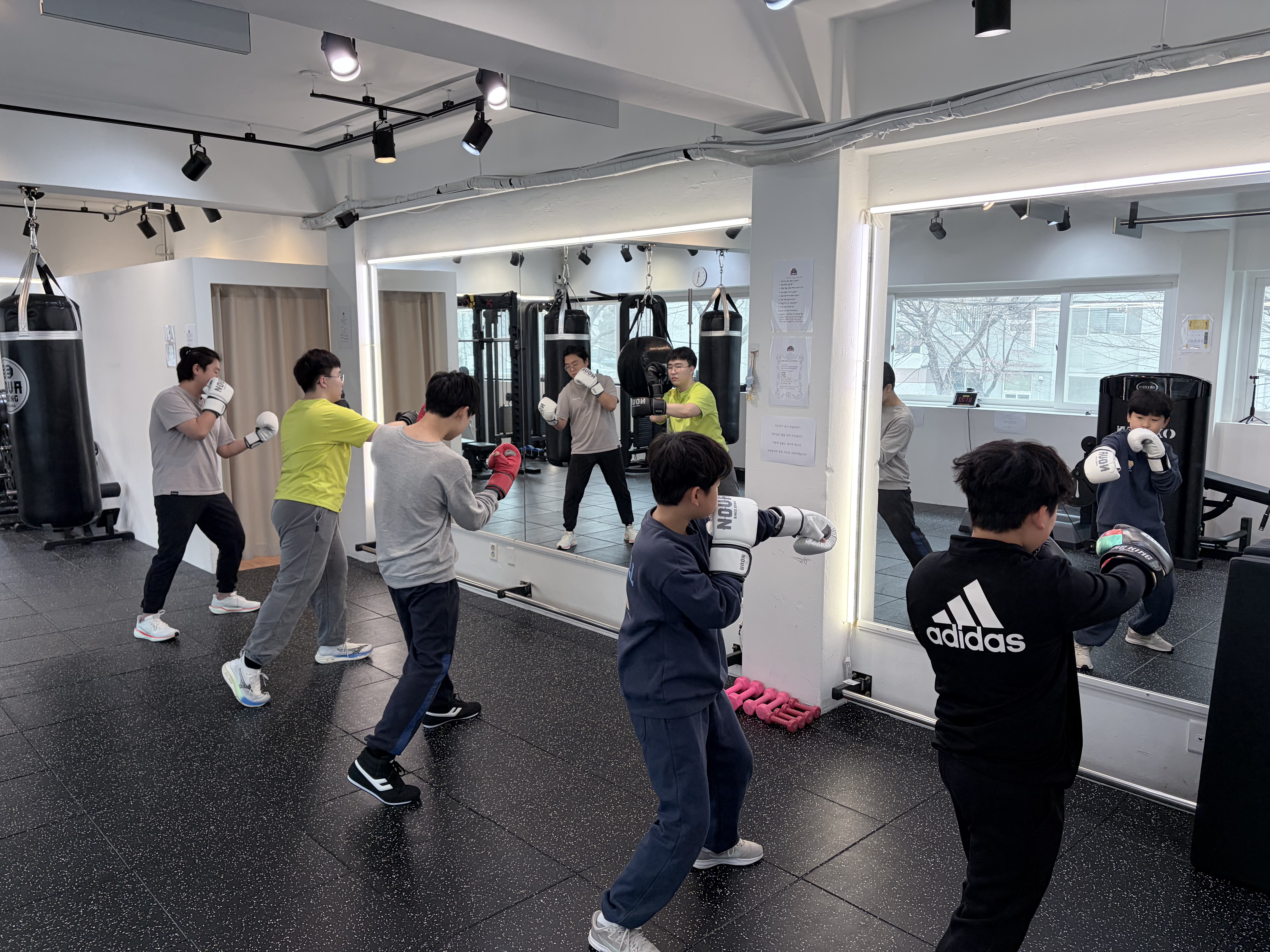 서울 송파구 백제고분로18길 복싱체육관 JNB복싱 내부 모습 2