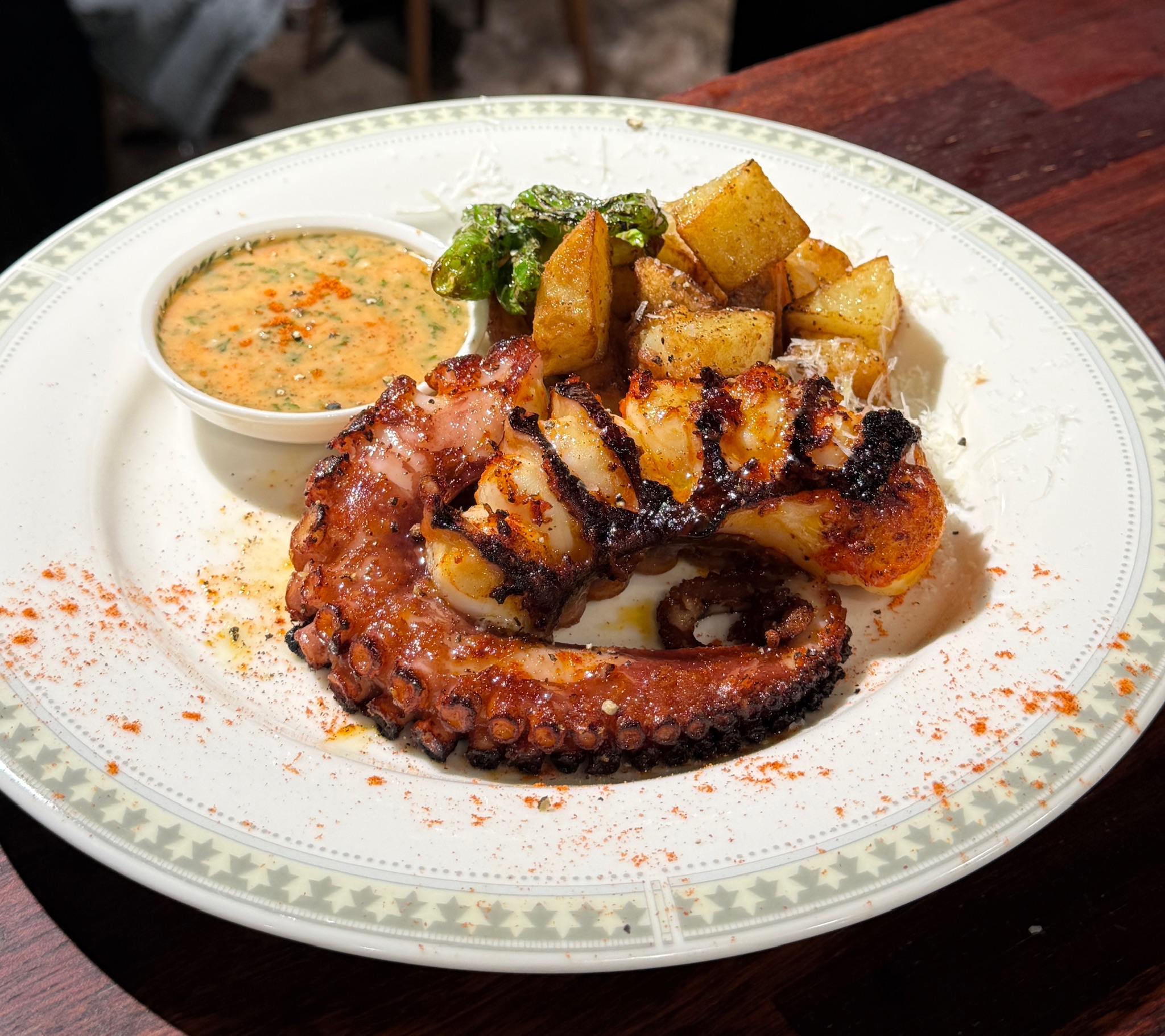 떼르세로 코스테스 대표 이미지