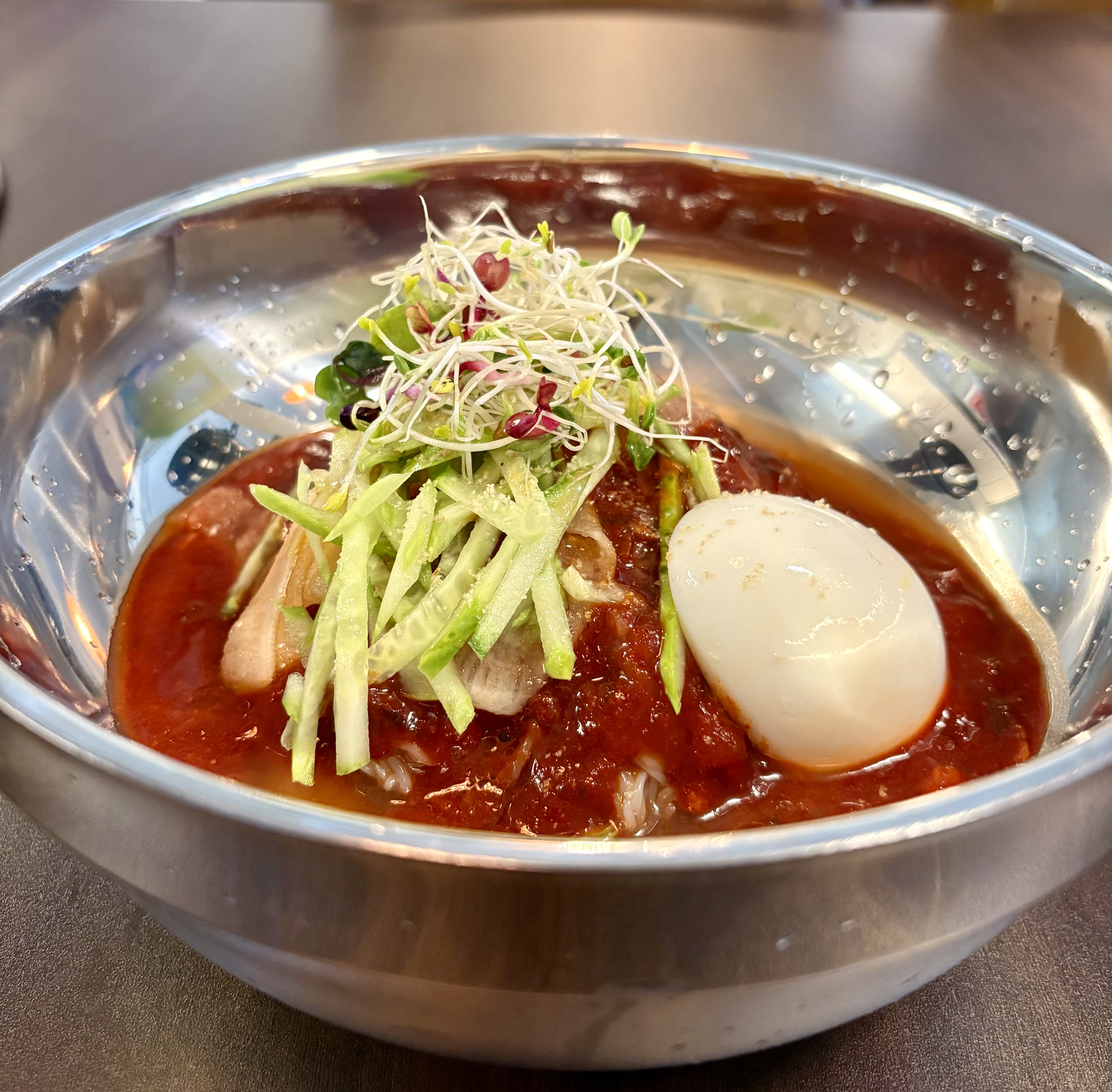 비빔냉면