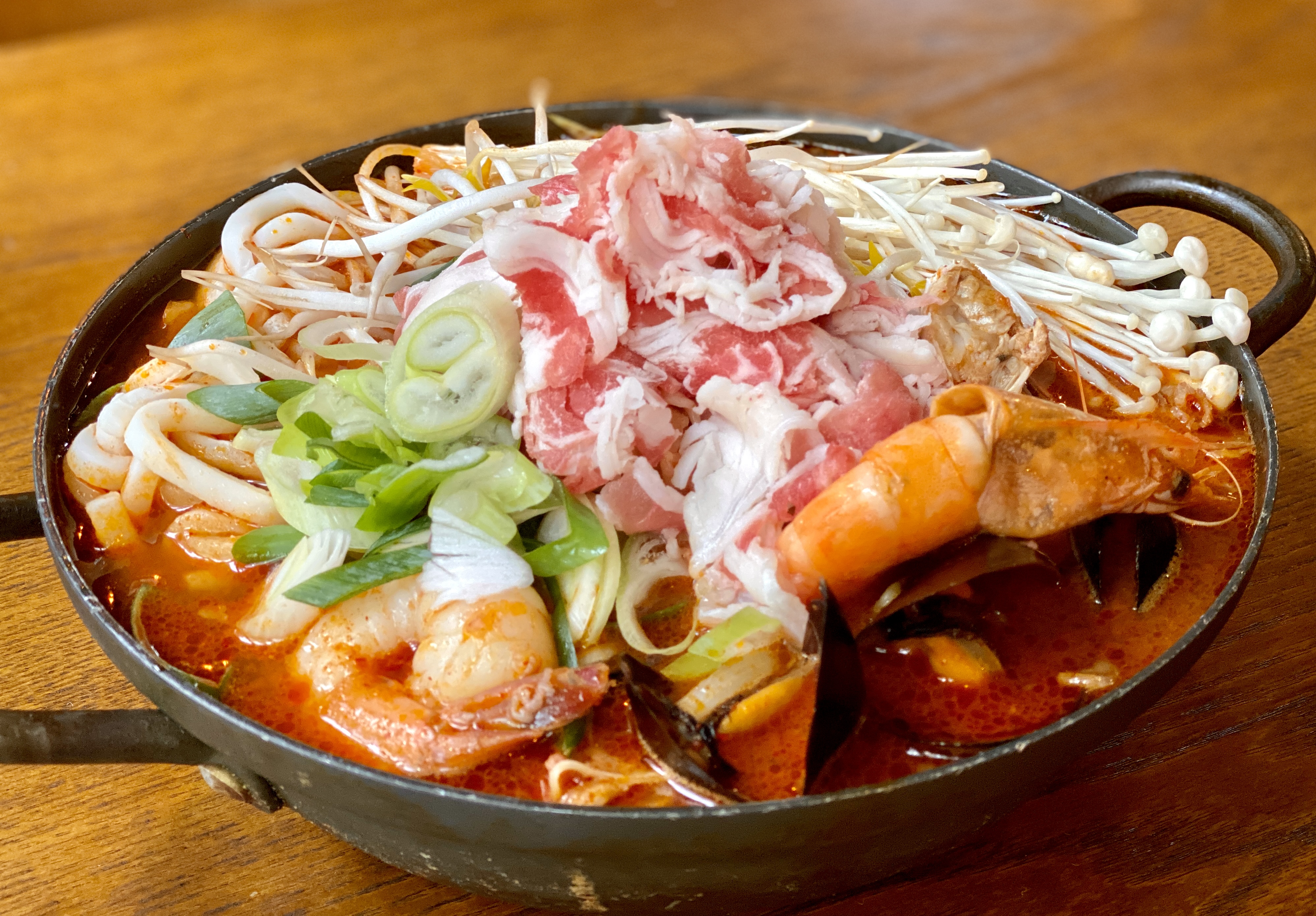 차돌 해물 짬뽕