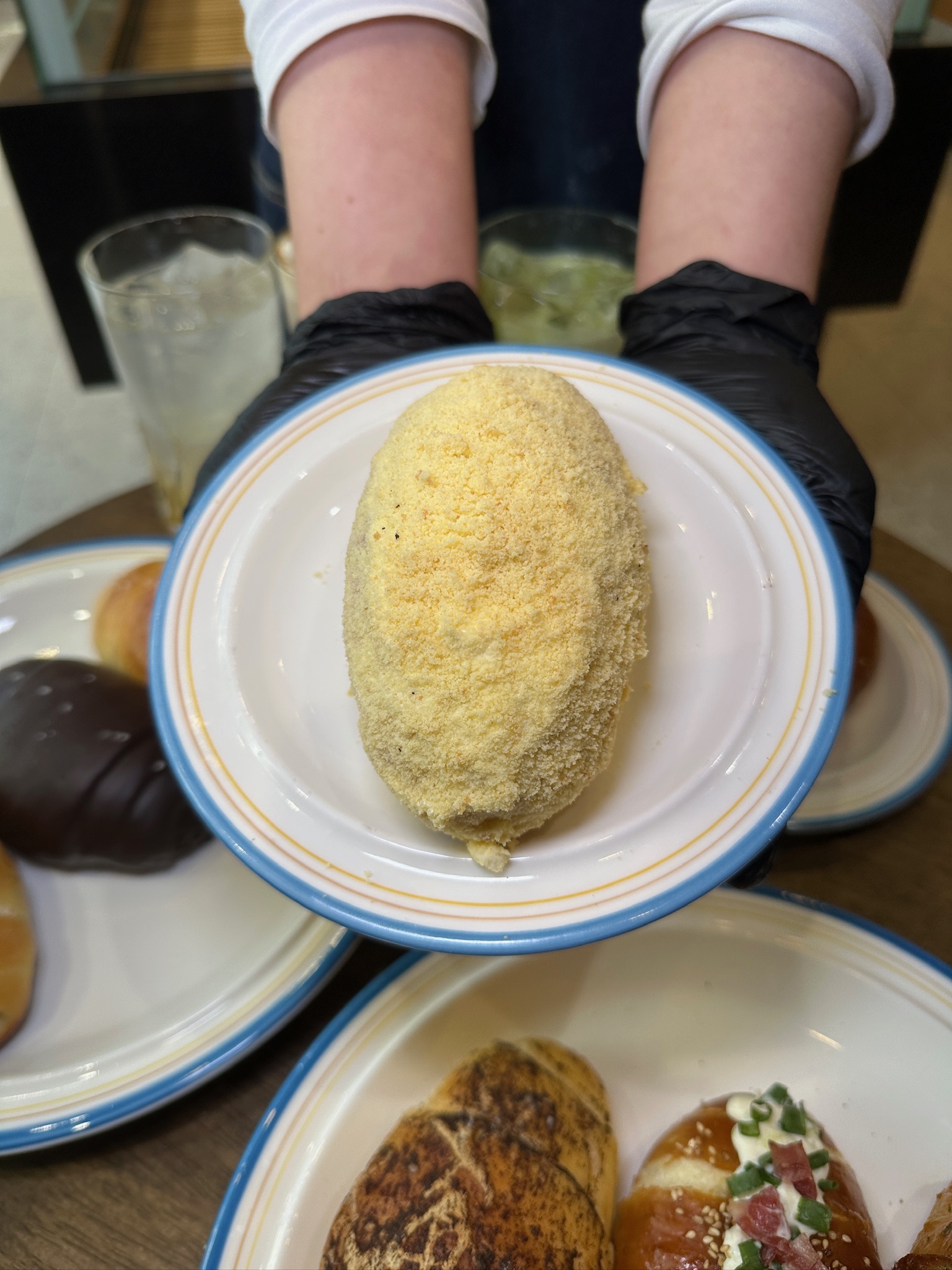 화이트롤 소금빵