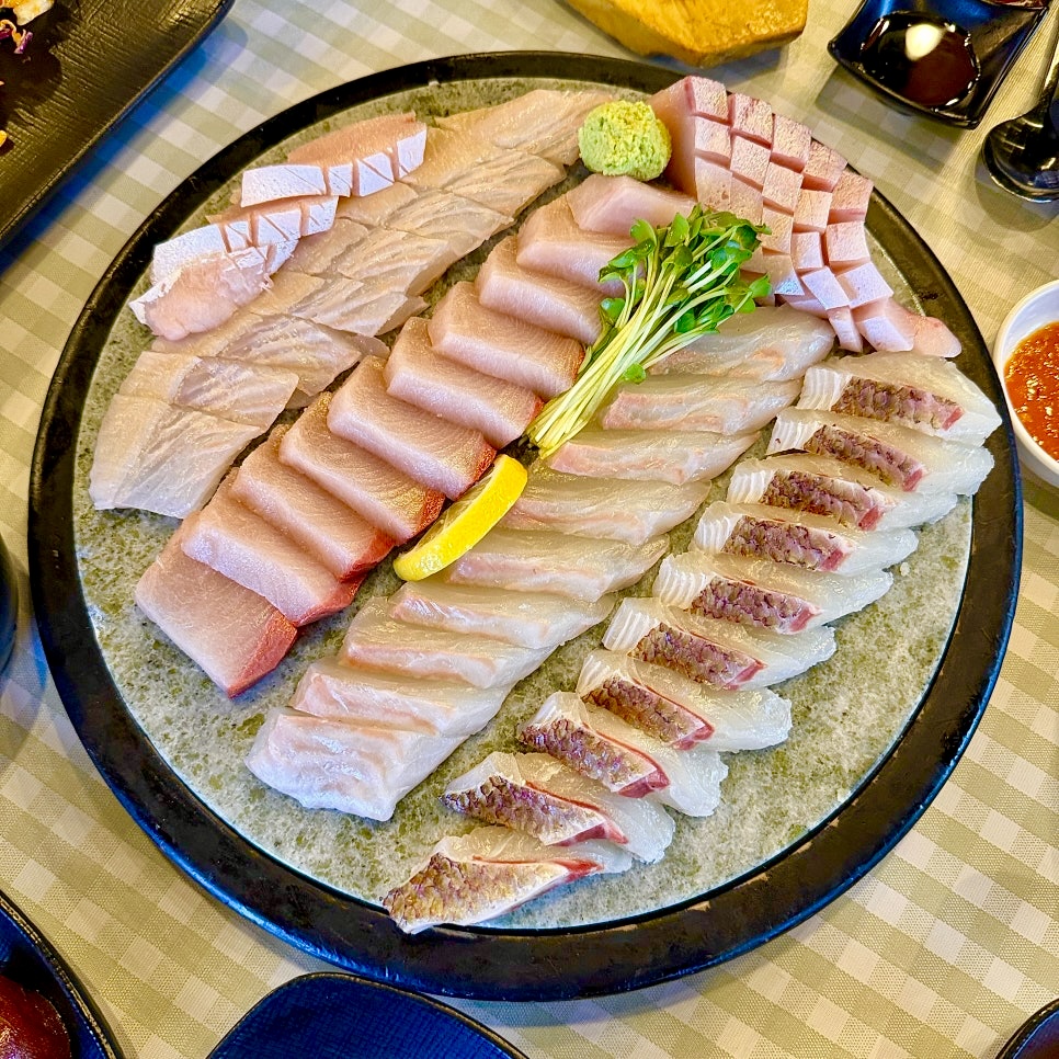 도툼횟집 사진 2