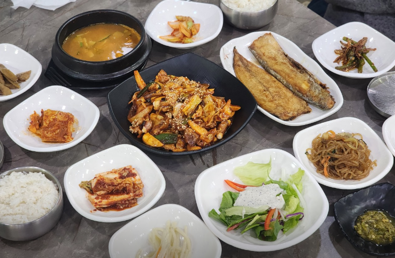 가을밥상 다사문양역점