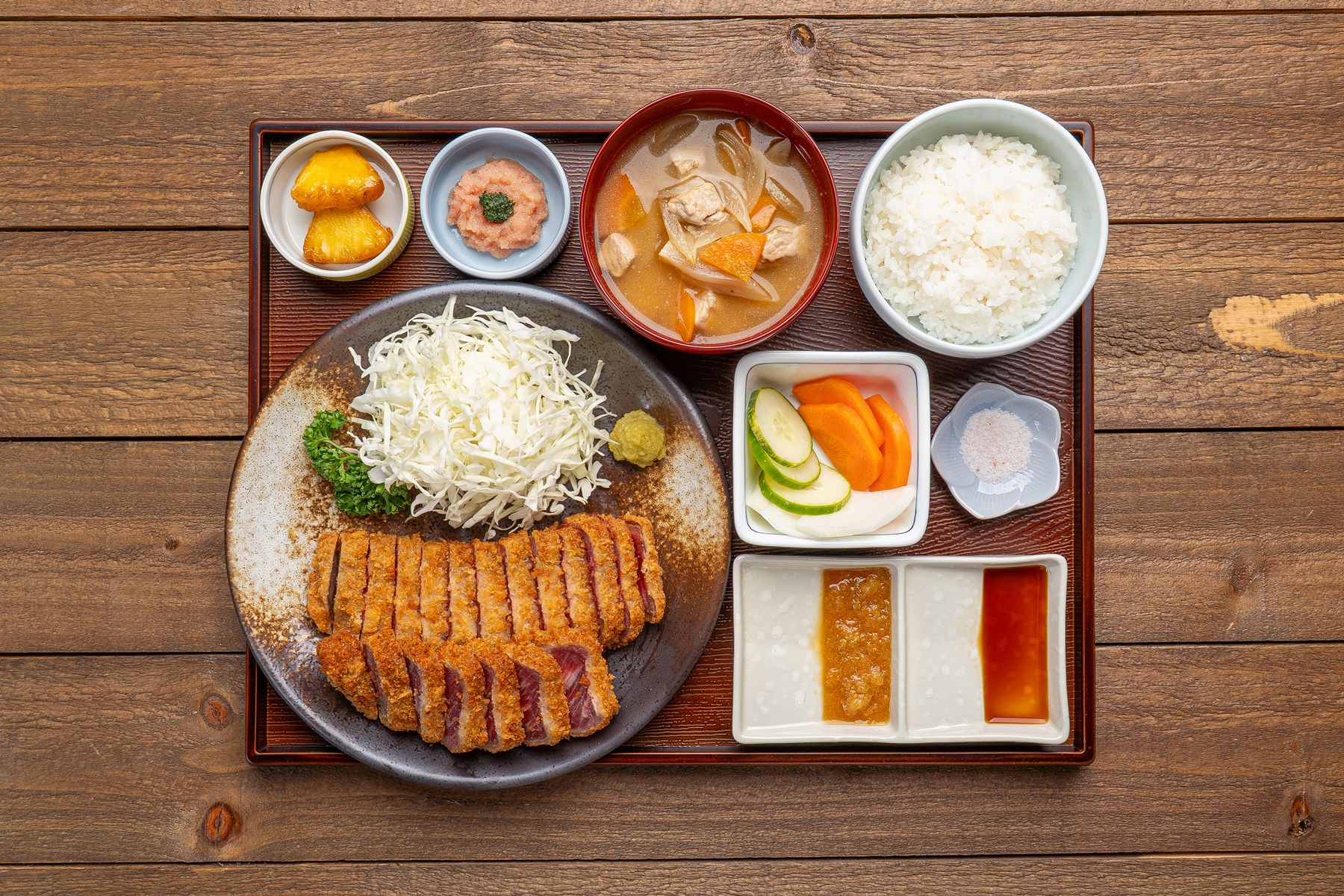 다이몬 규카츠 정식 (210g)