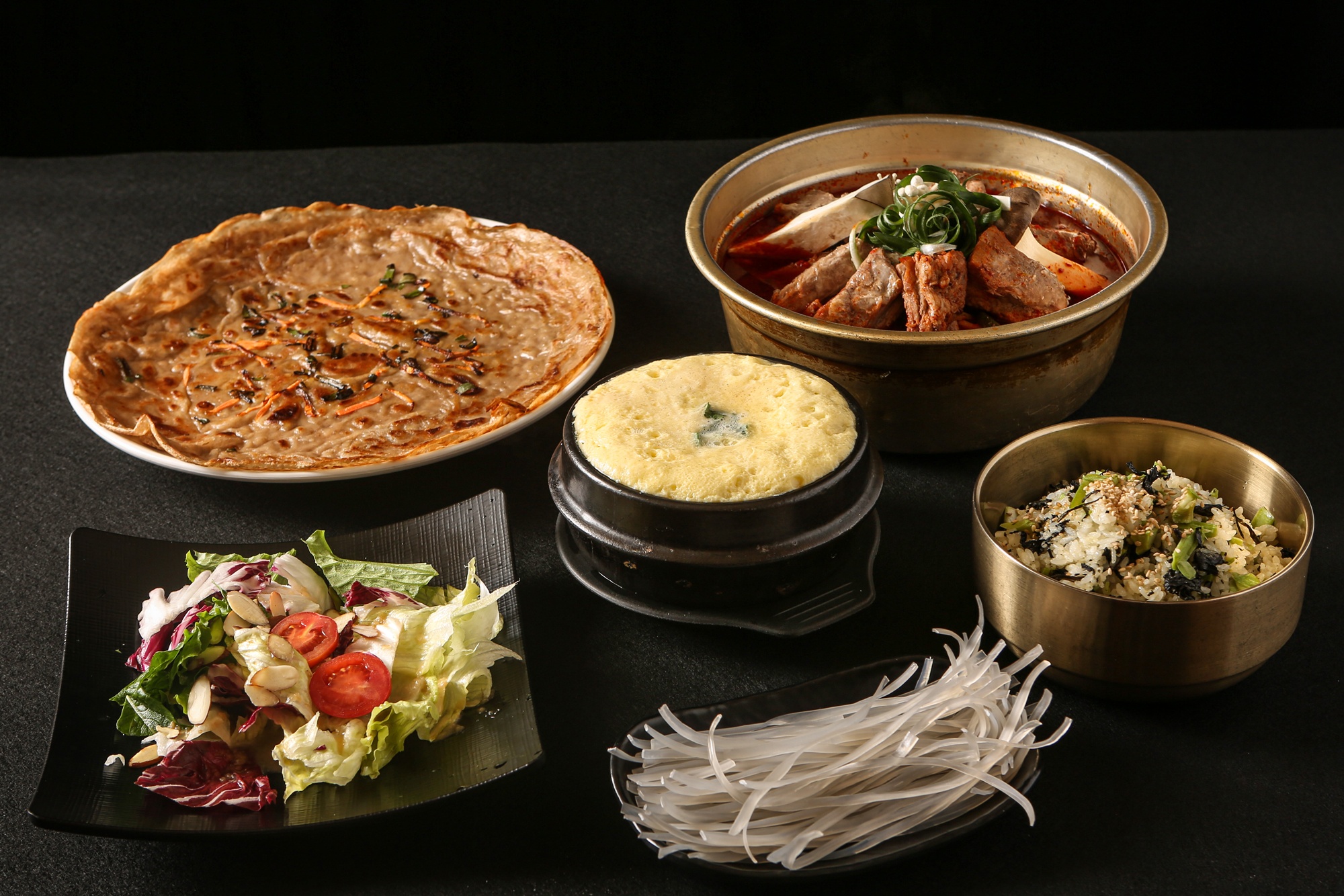 돼지매운갈비찜+봉평메밀전+제철샐러드