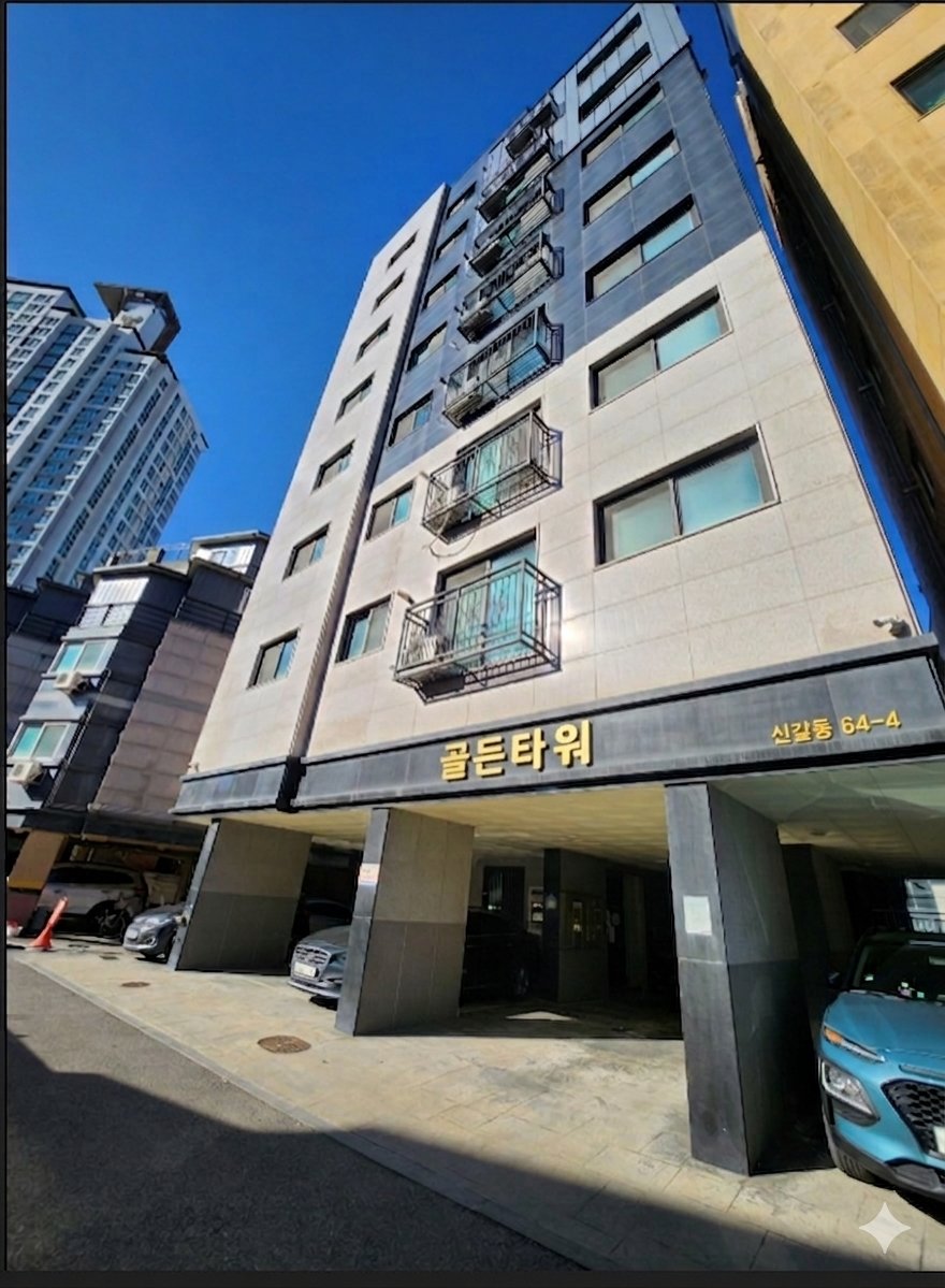 Golden Tower property photo