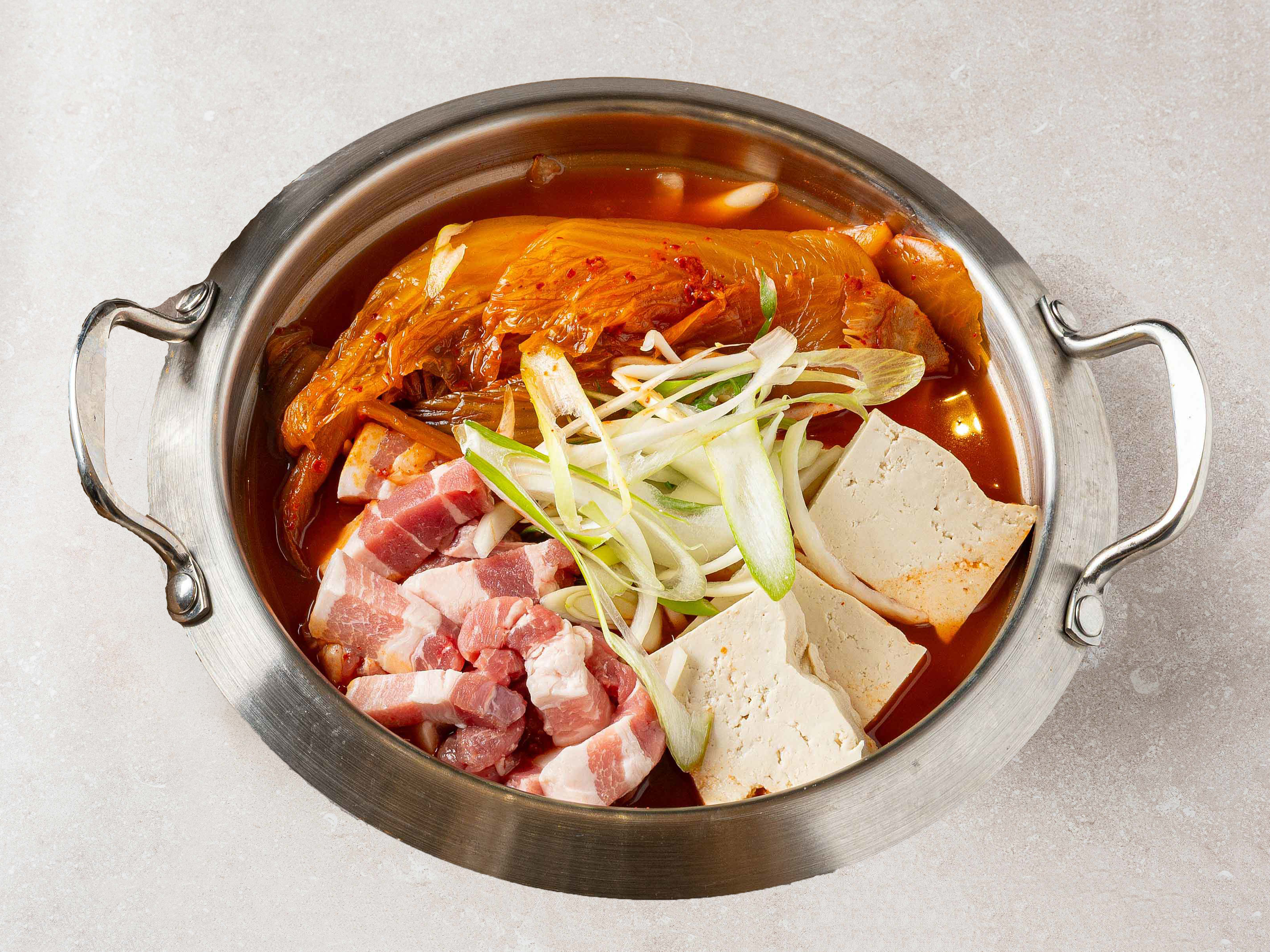 한돈 묵은지 김치찌개(2인 부터)