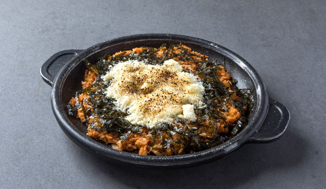눈꽃치즈볶음밥