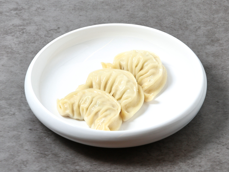 찐만두 반접시