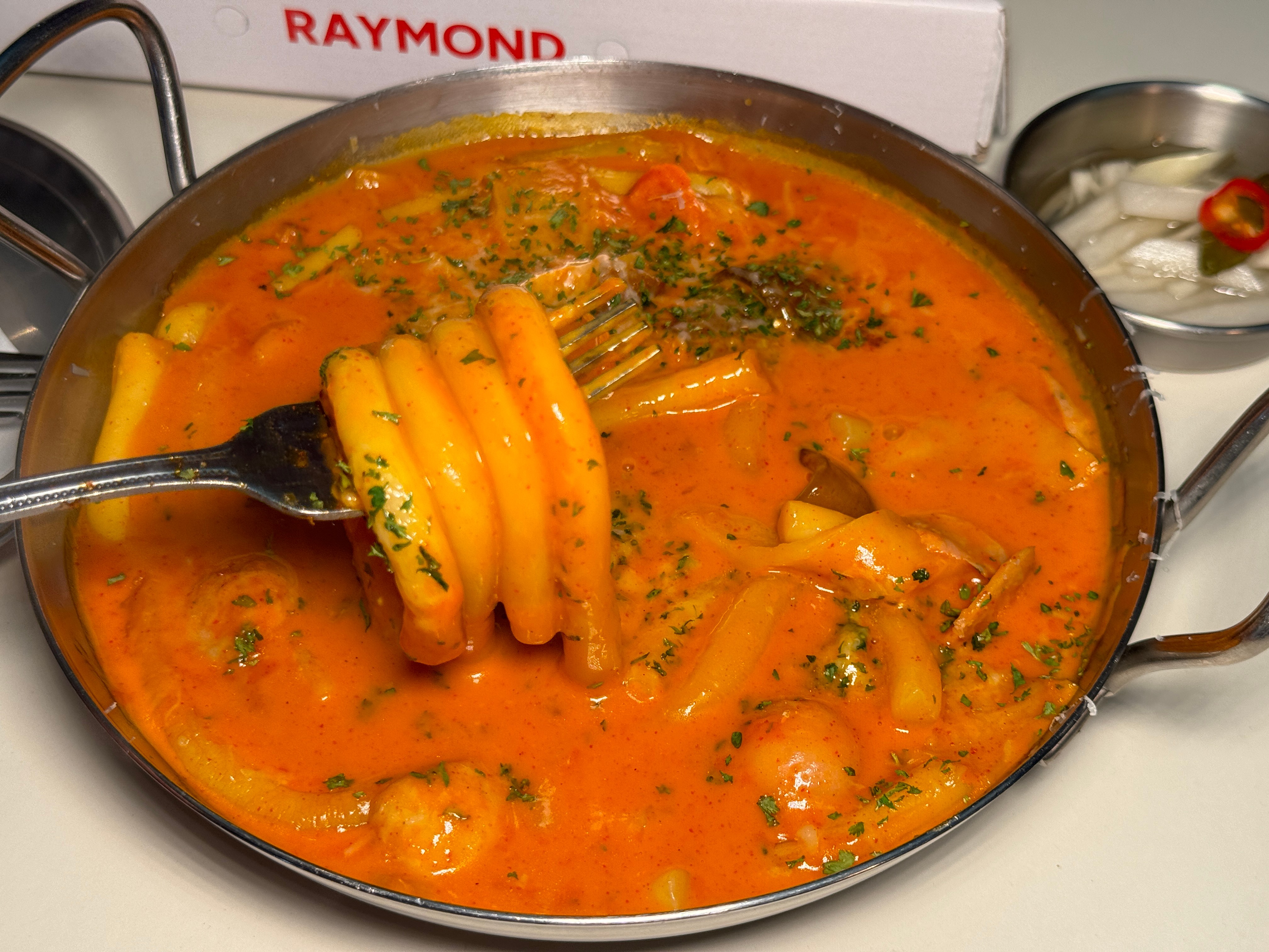 로제 떡볶이 순살 치킨(약간매움)