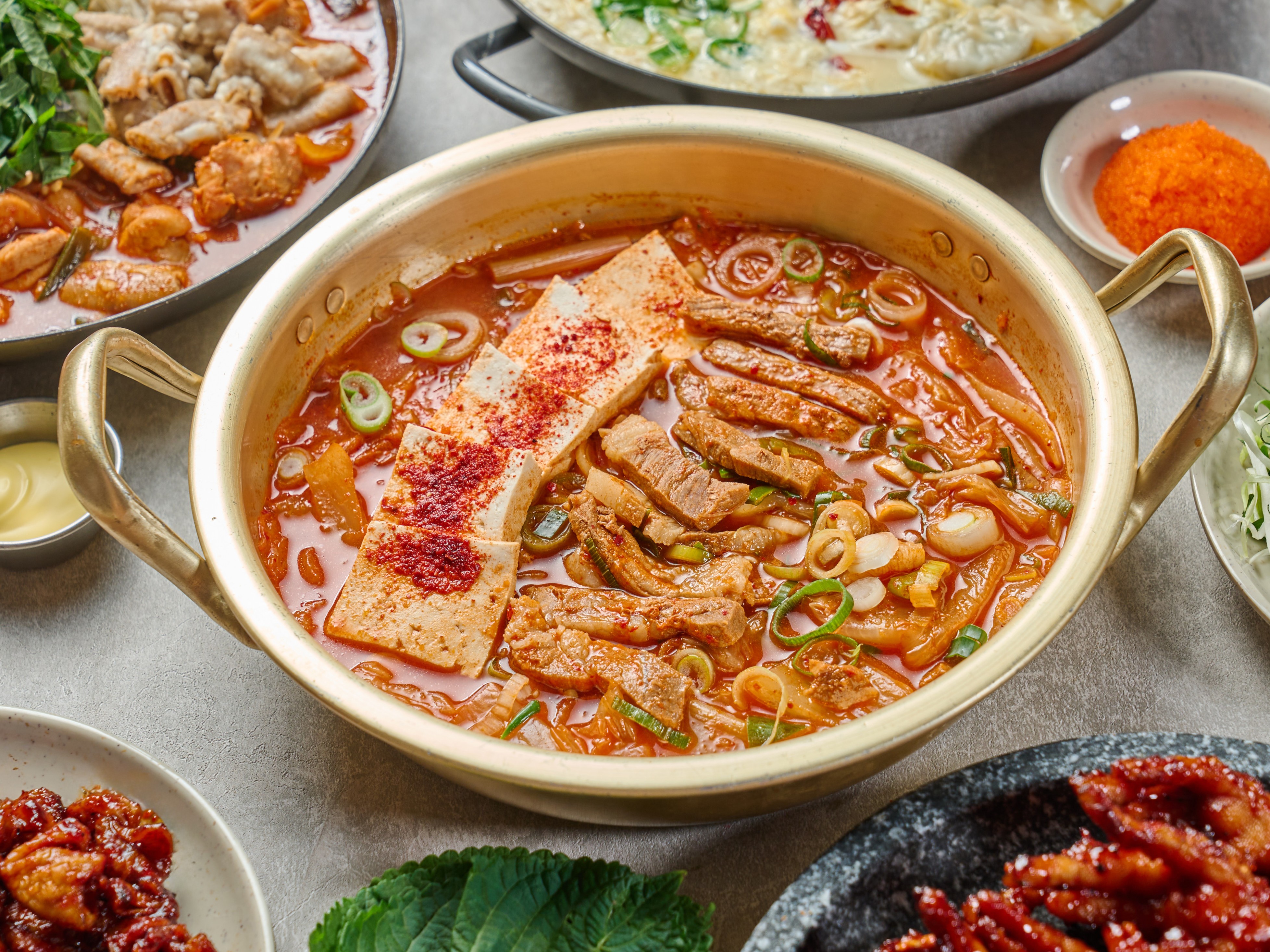 푸짐한돼지찌개