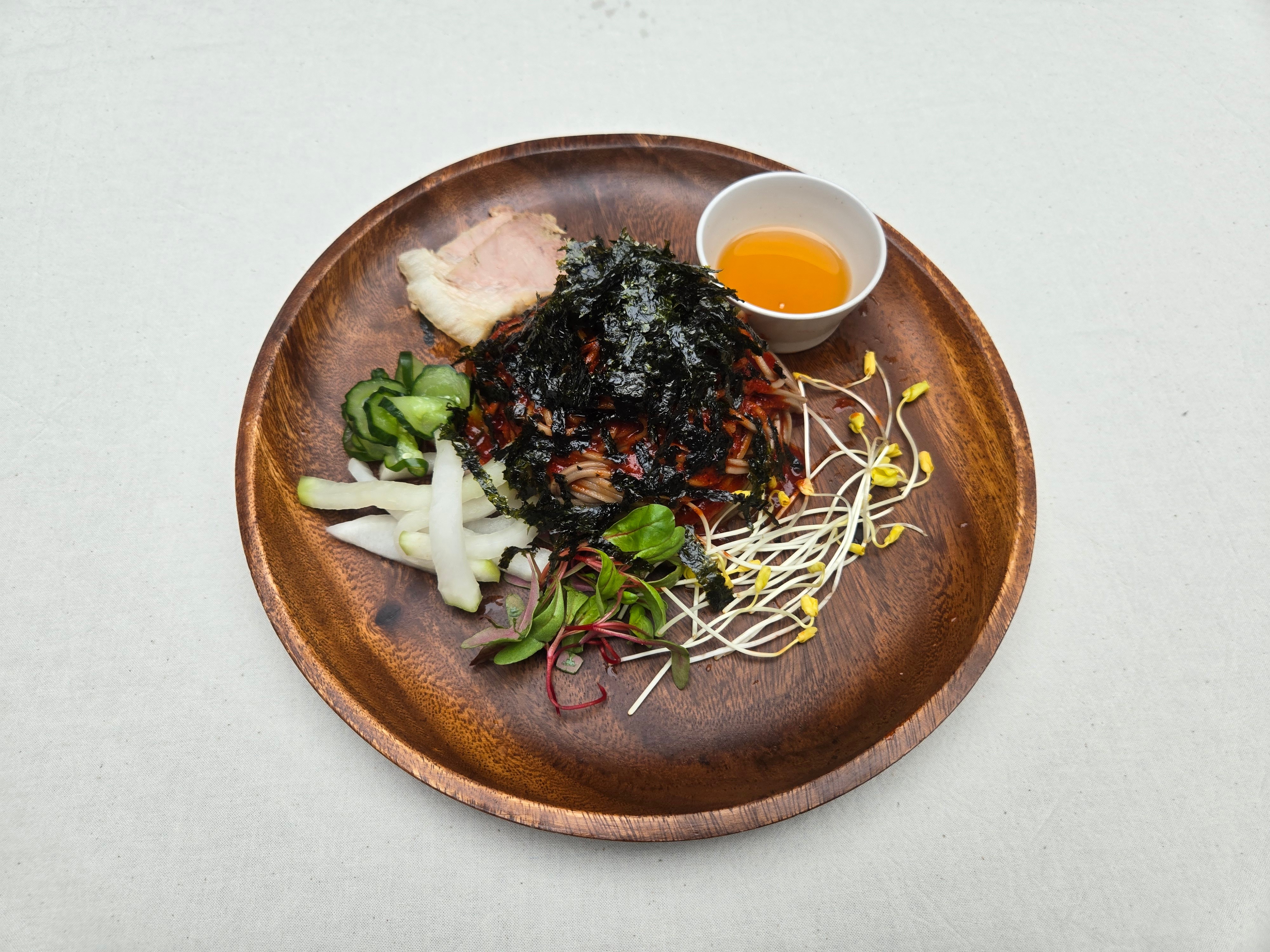 메밀 칼칼비빔국수