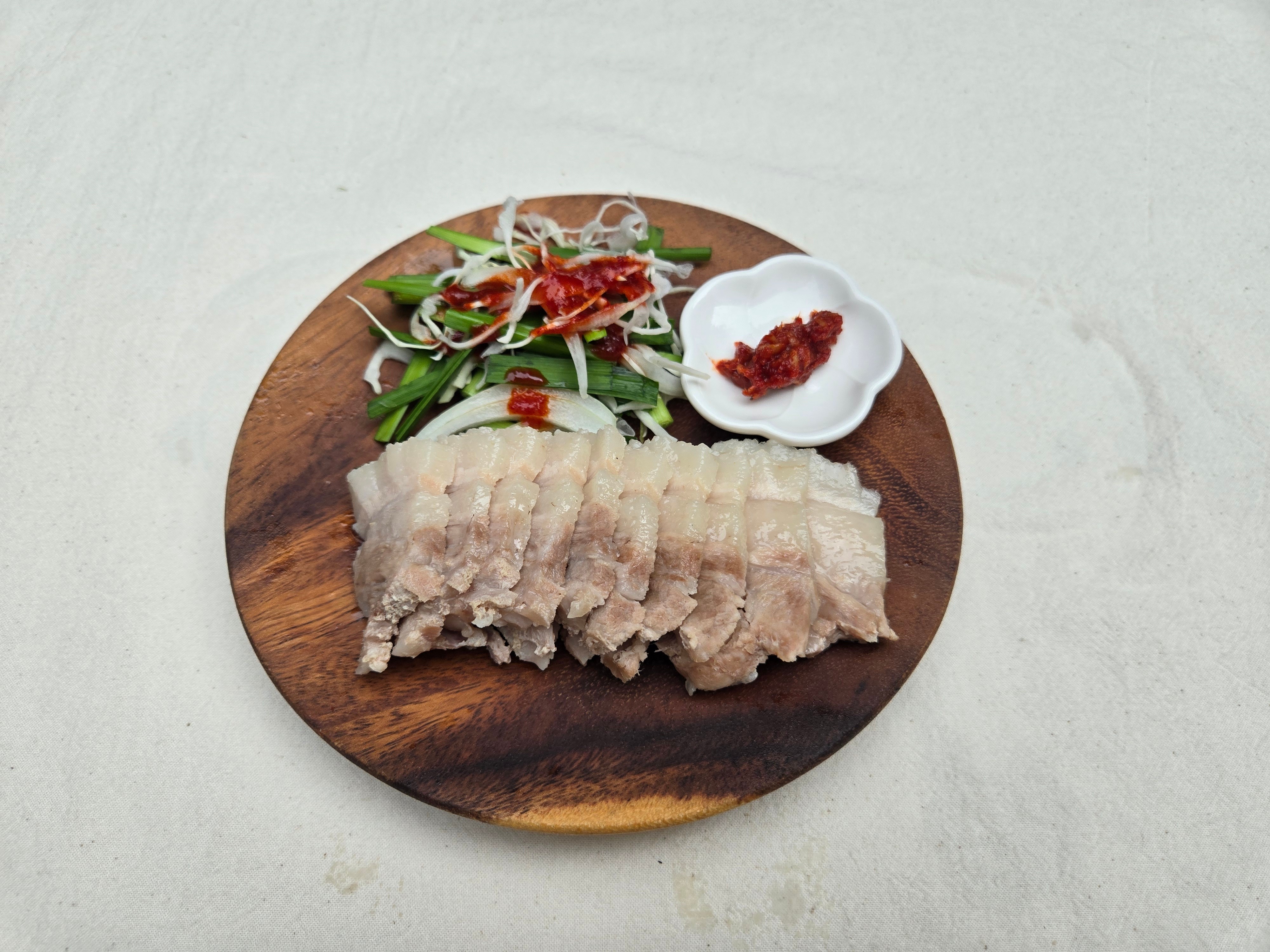 수육 (반)