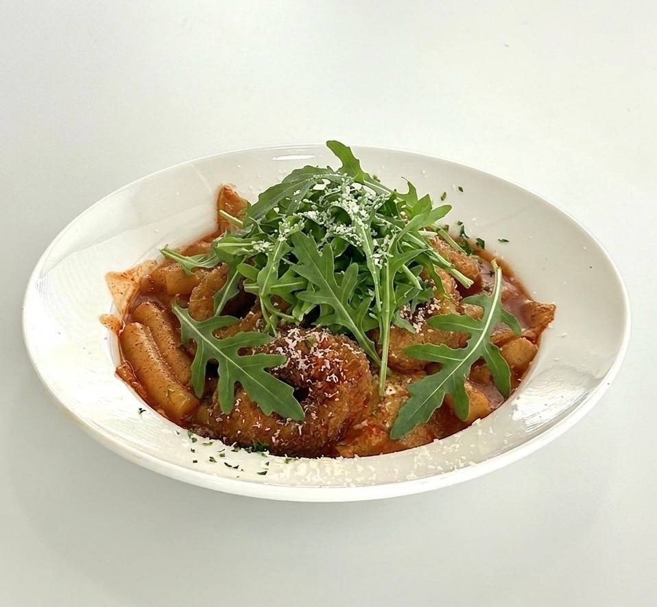 와일드 루꼴라 칼라마리 떡볶이