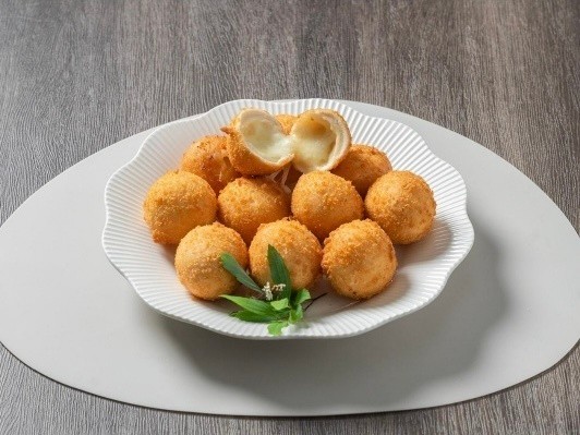 명품치킨