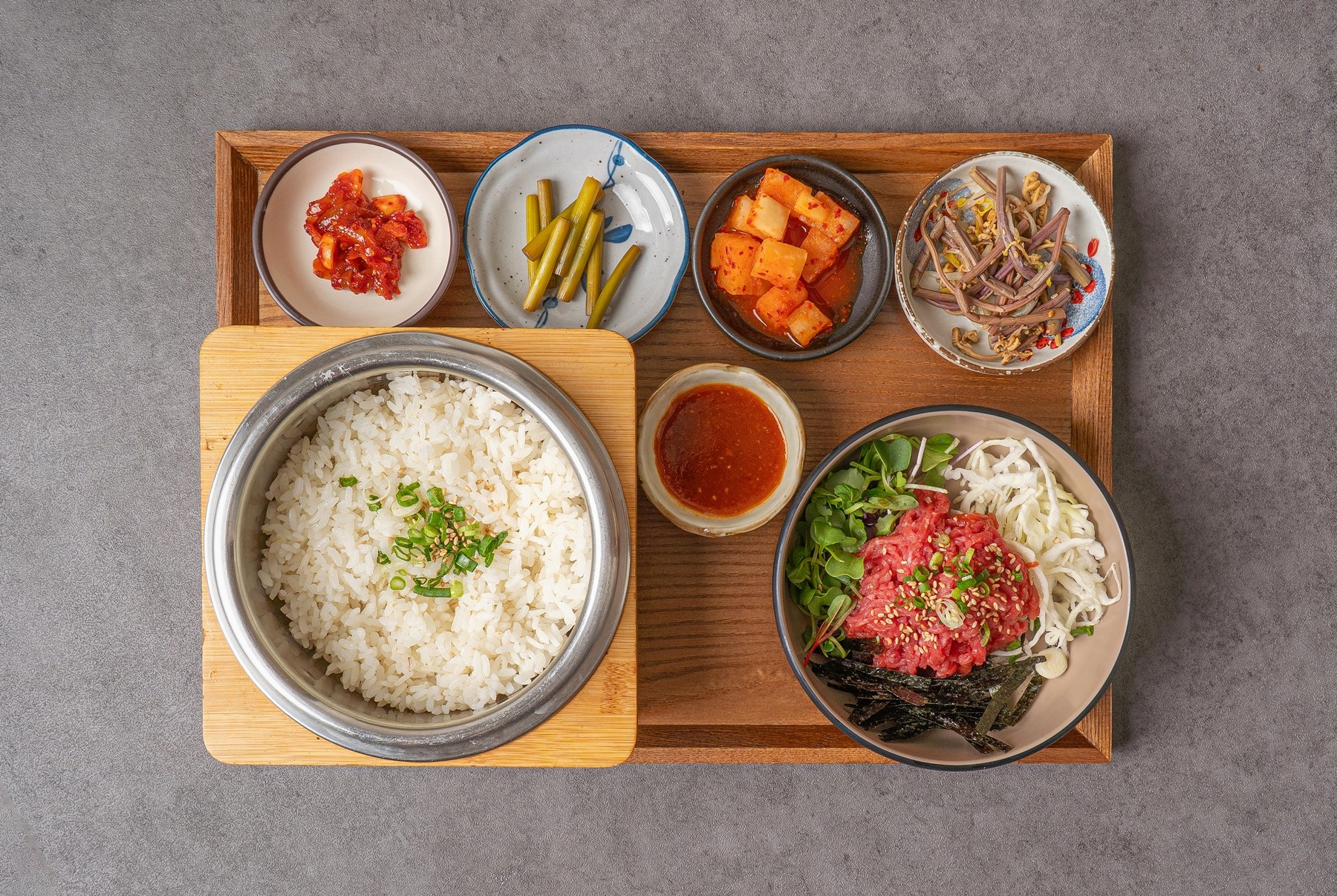 소고기 육회 솥밥