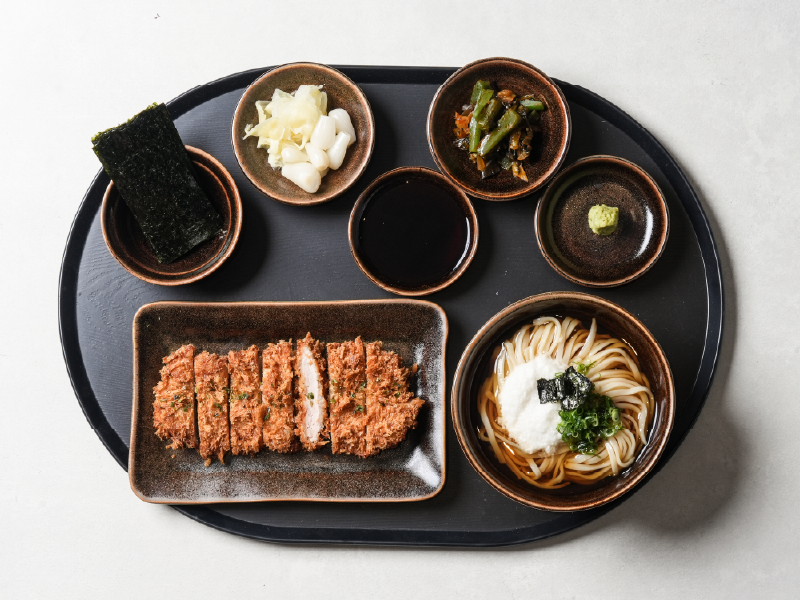 냉우동 돈카츠 정식