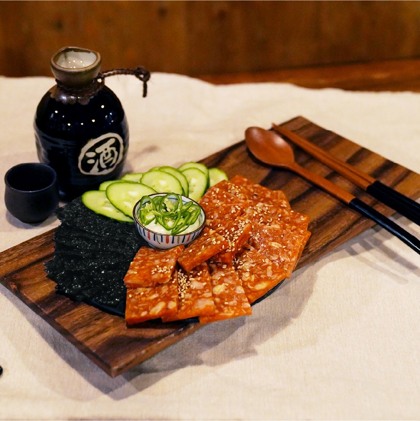 매콤납짝닭발