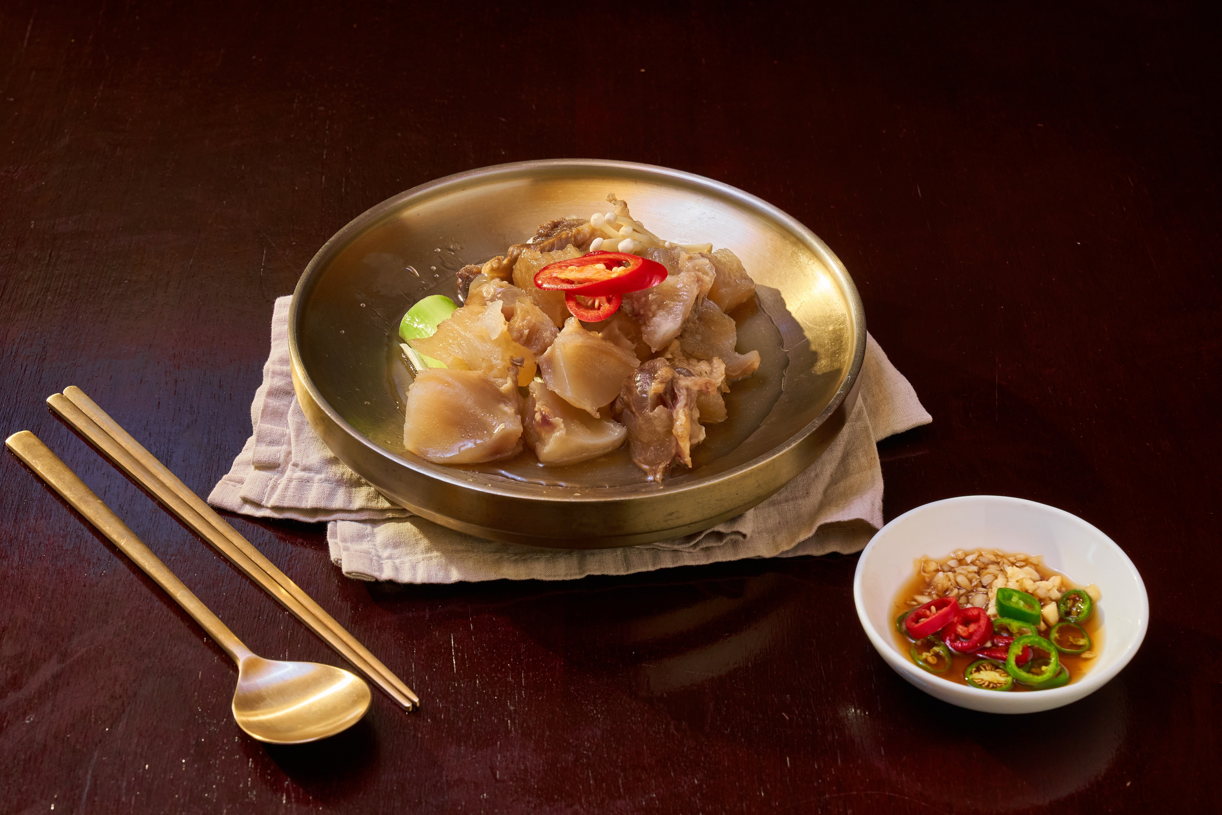 반반수육(도가니,스지)한접시