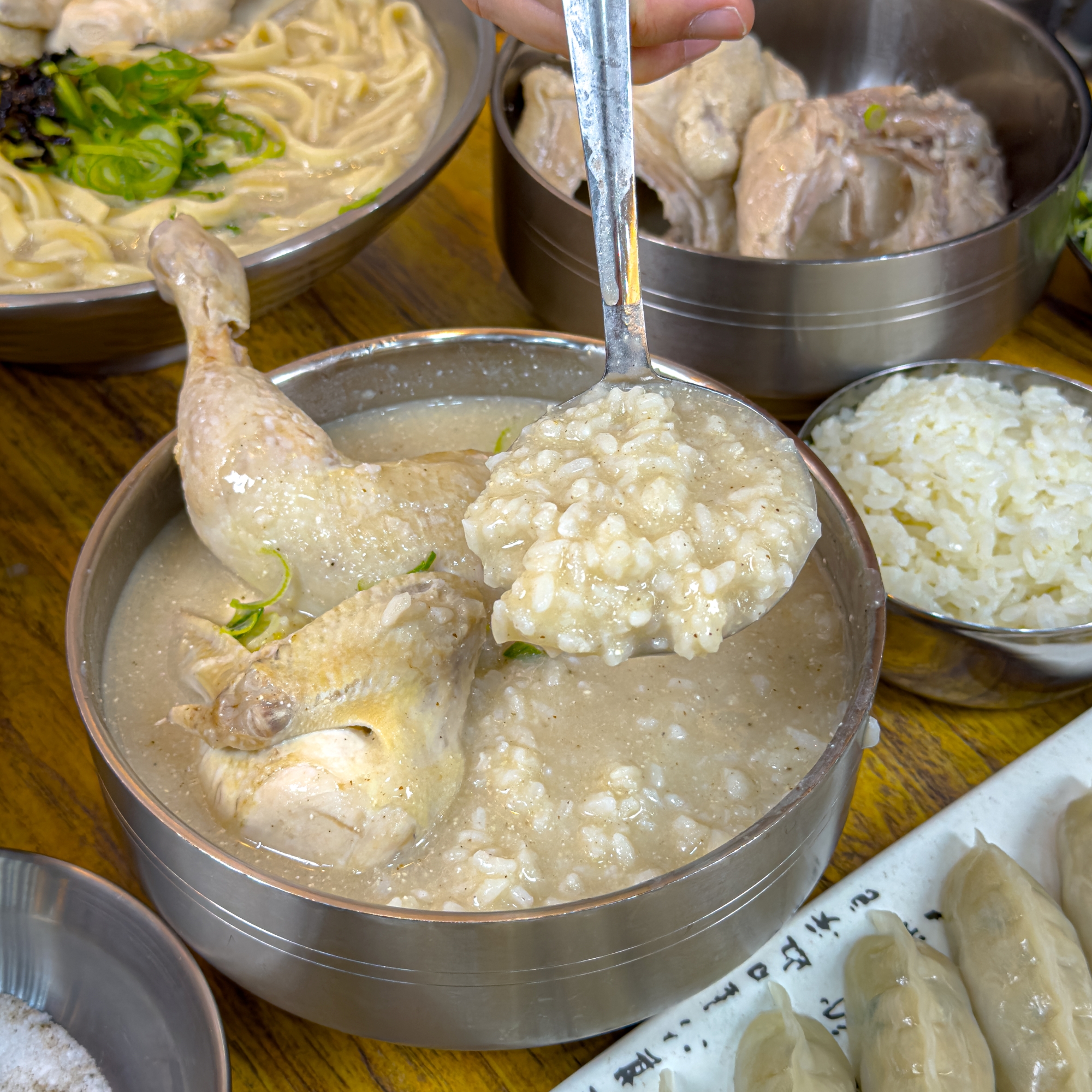 언양닭칼국수 수원 영통점 사진 5
