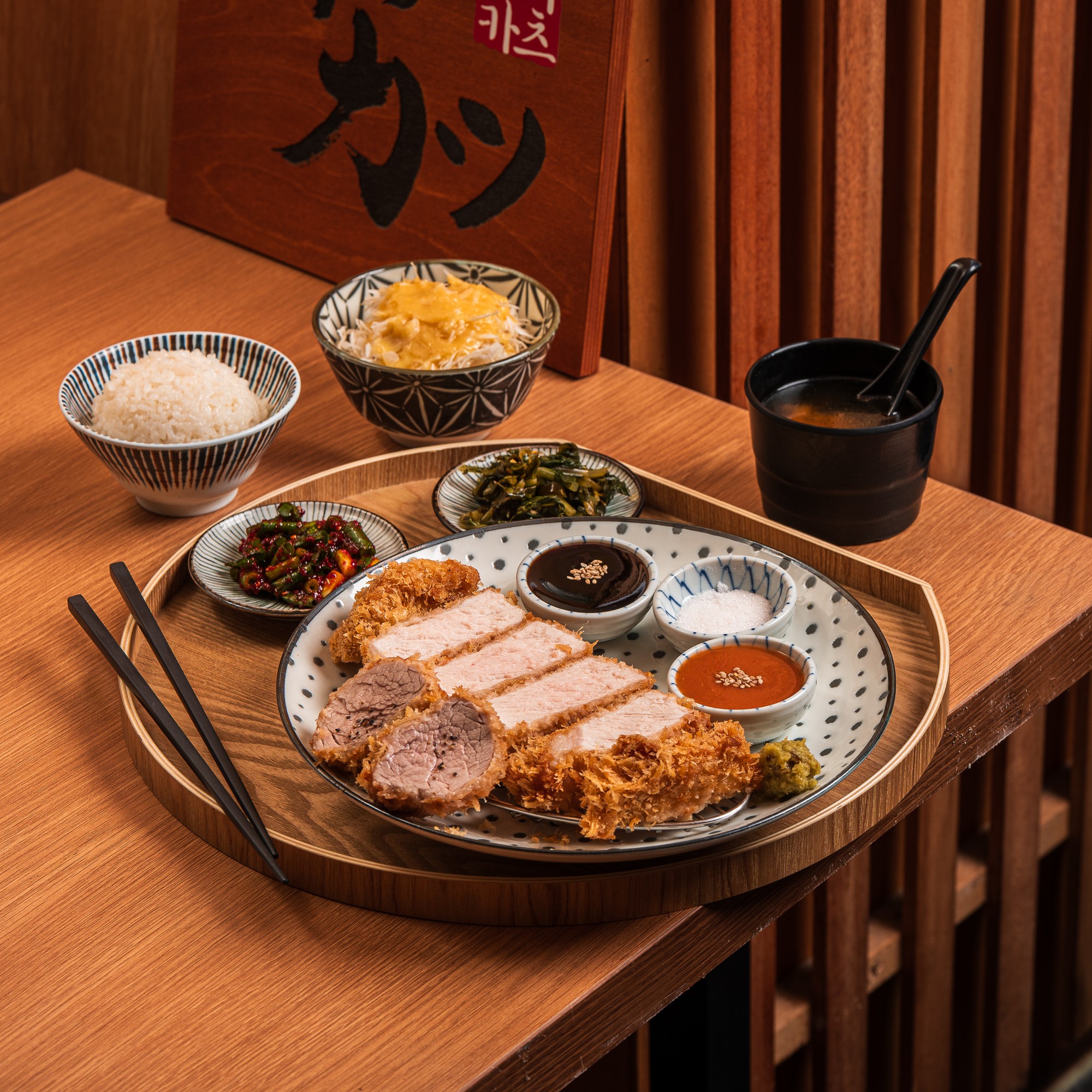 숯불 믹스카츠 정식(제주돼지)