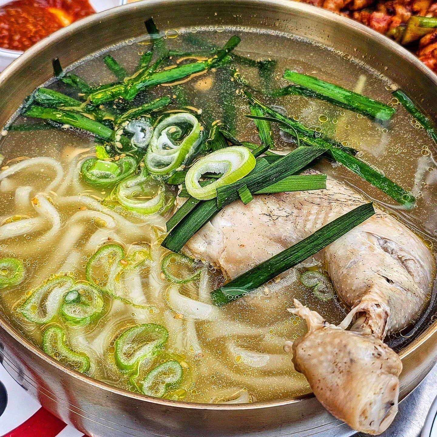 닭칼국수