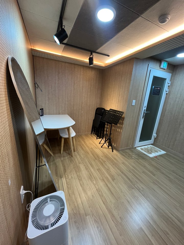3번째 스튜디오 사진