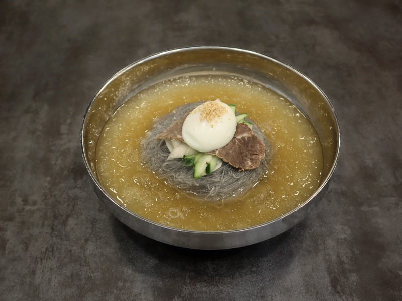 물냉면