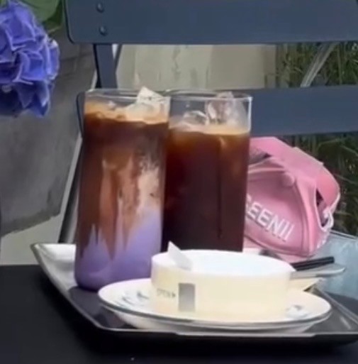 커피바이정은