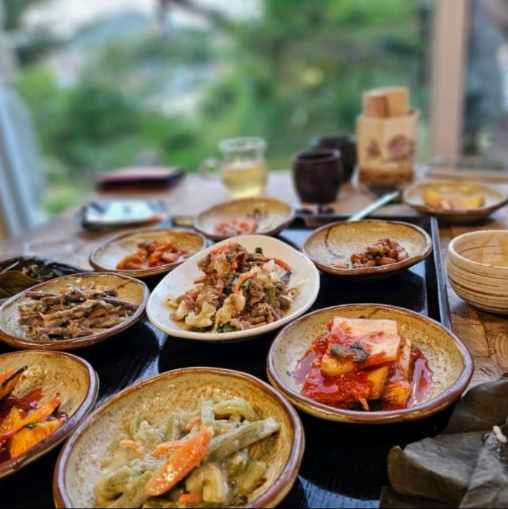 산새는하늘을날고