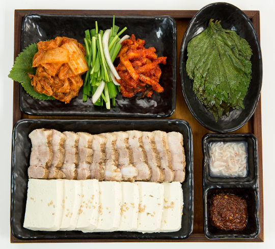 수육두부김치